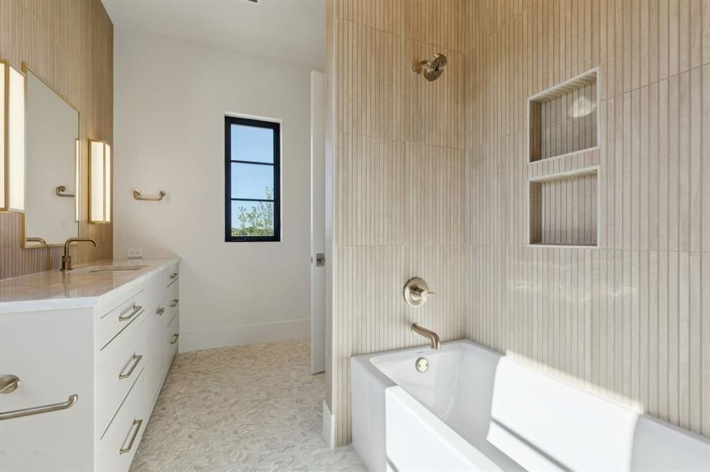 2600 Magnolia Circle. Westlake, TX 76262