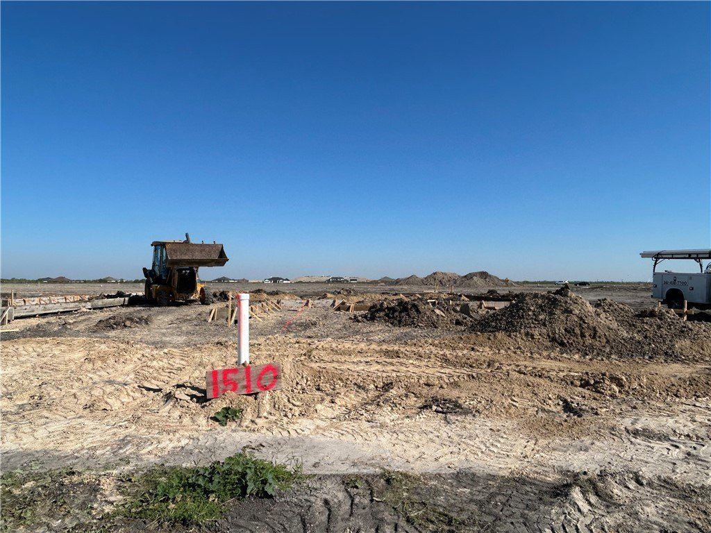 1510 Aegon Court. Corpus Christi, TX 78415