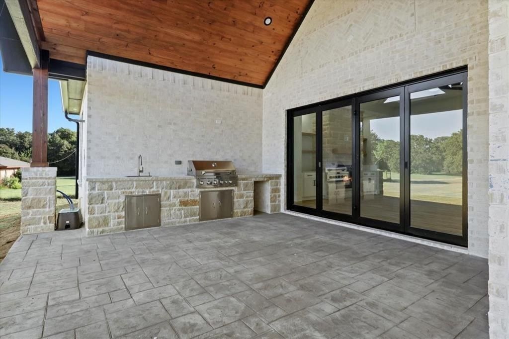 2736 County Road 804A Road. Burleson, TX 76028