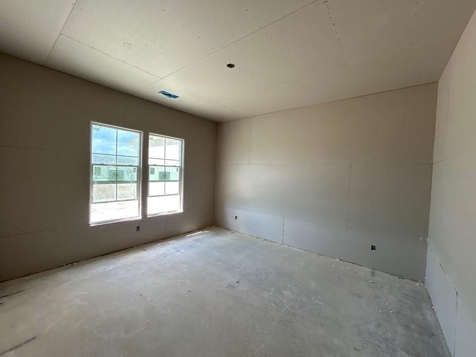 805 Valley Ridge Road. Van Alstyne, TX 75495