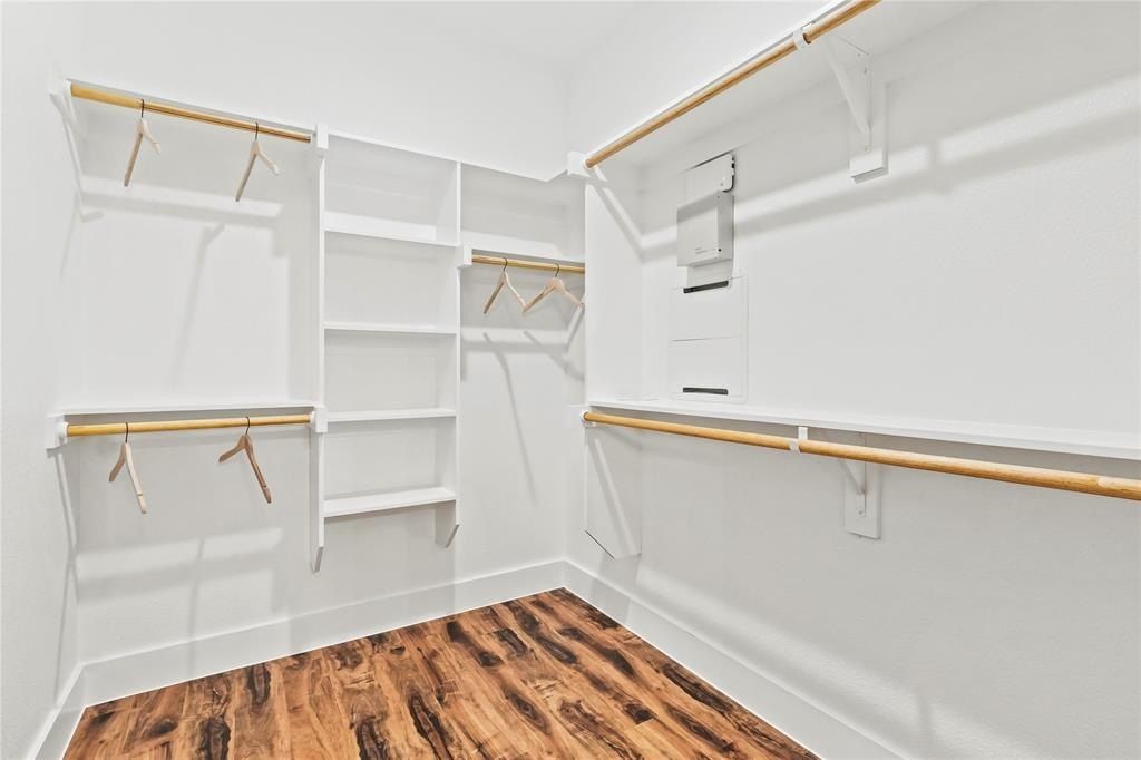 4550 Luzon Street. Dallas, TX 75216