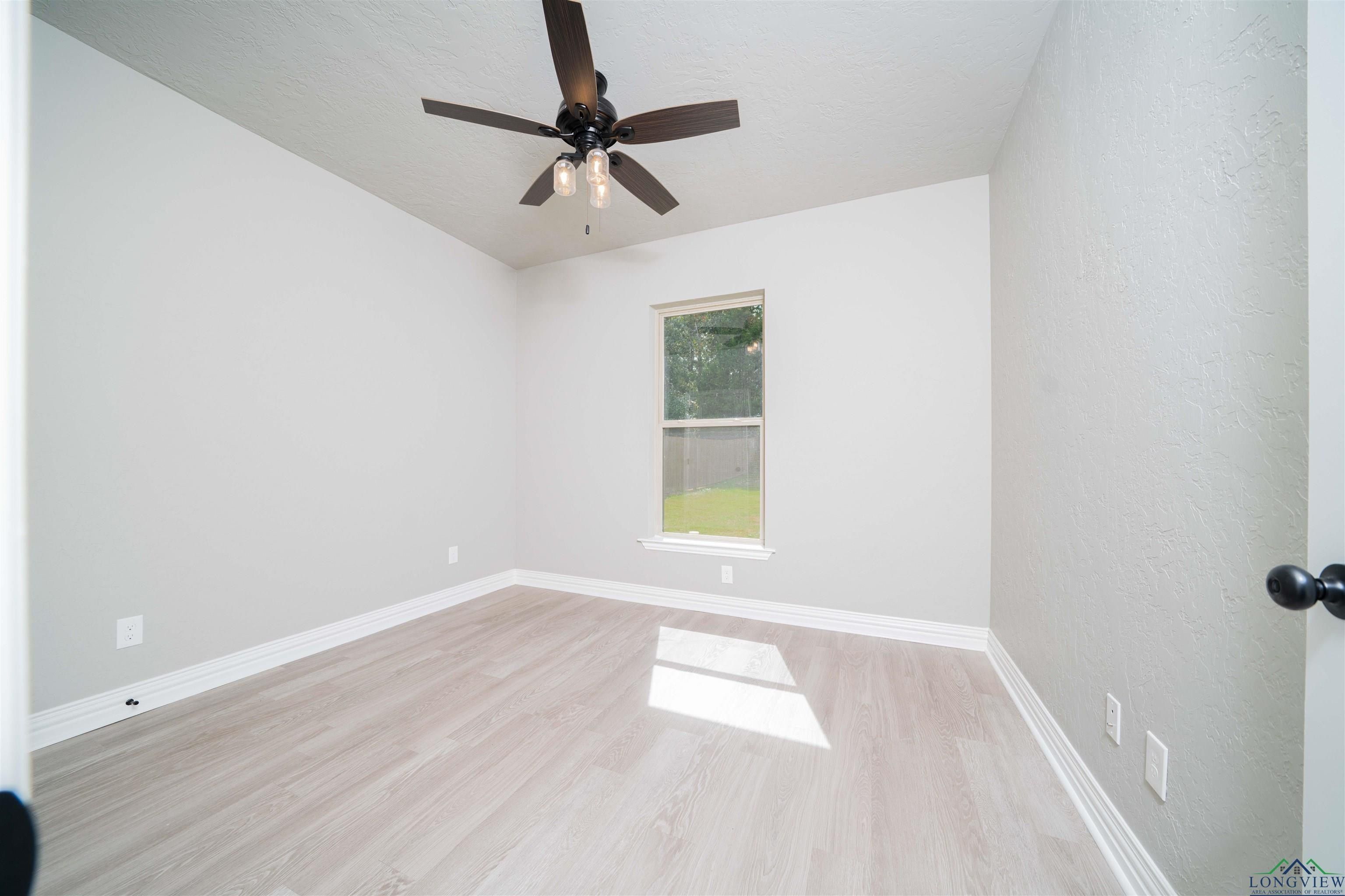 153 Heartland Crossing. Diana, TX 75640