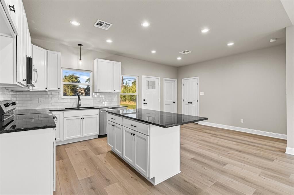 2913 Mildred Street. Waco, TX 76706