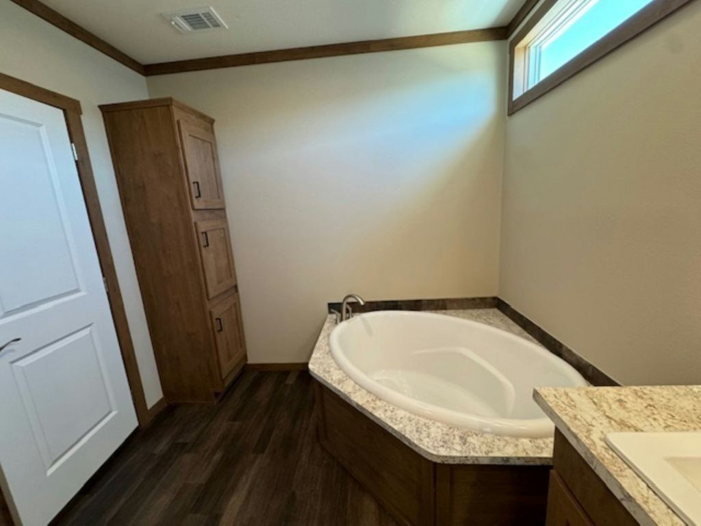 100 Trail Ride Way. Willis, TX 77318