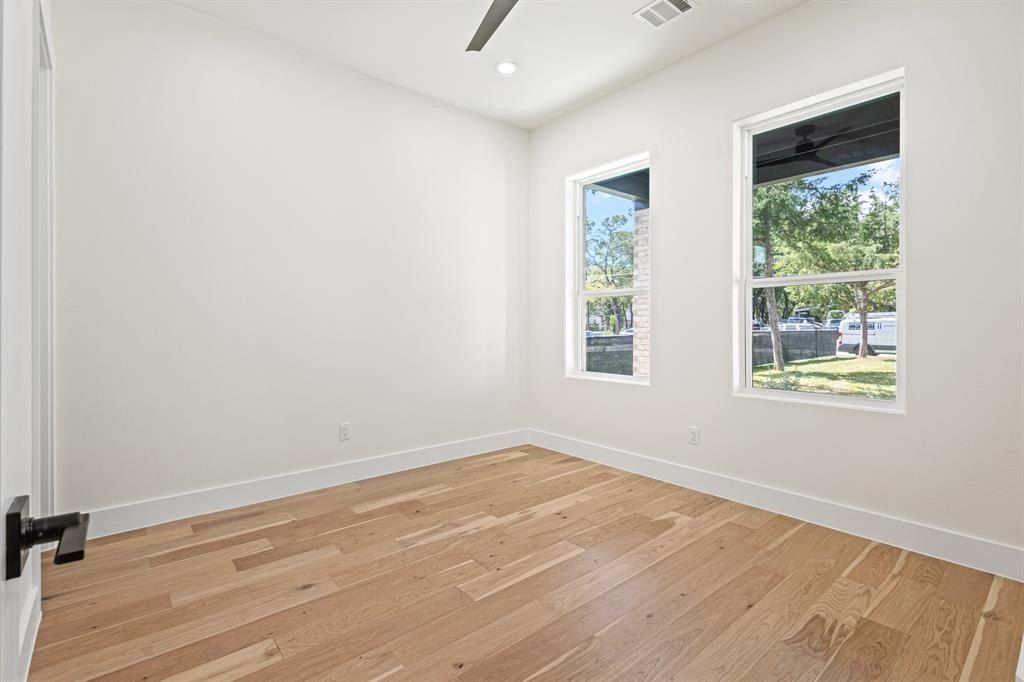 4016 Baker Avenue. Dallas, TX 75212