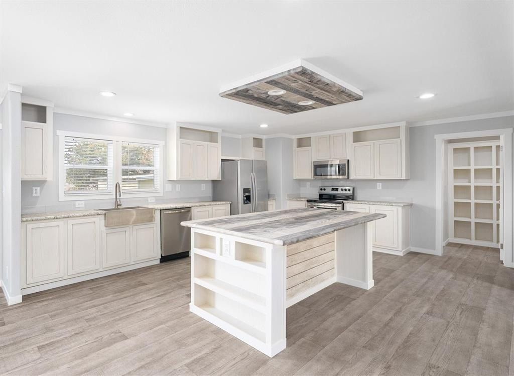 12694 County Road 550. Farmersville, TX 75442