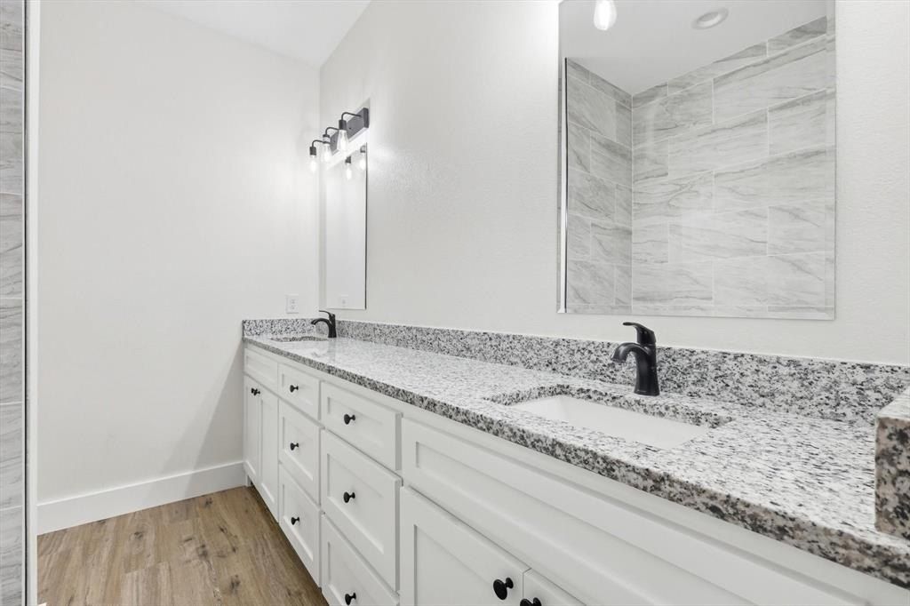 106 Clark Street. Whitesboro, TX 76273