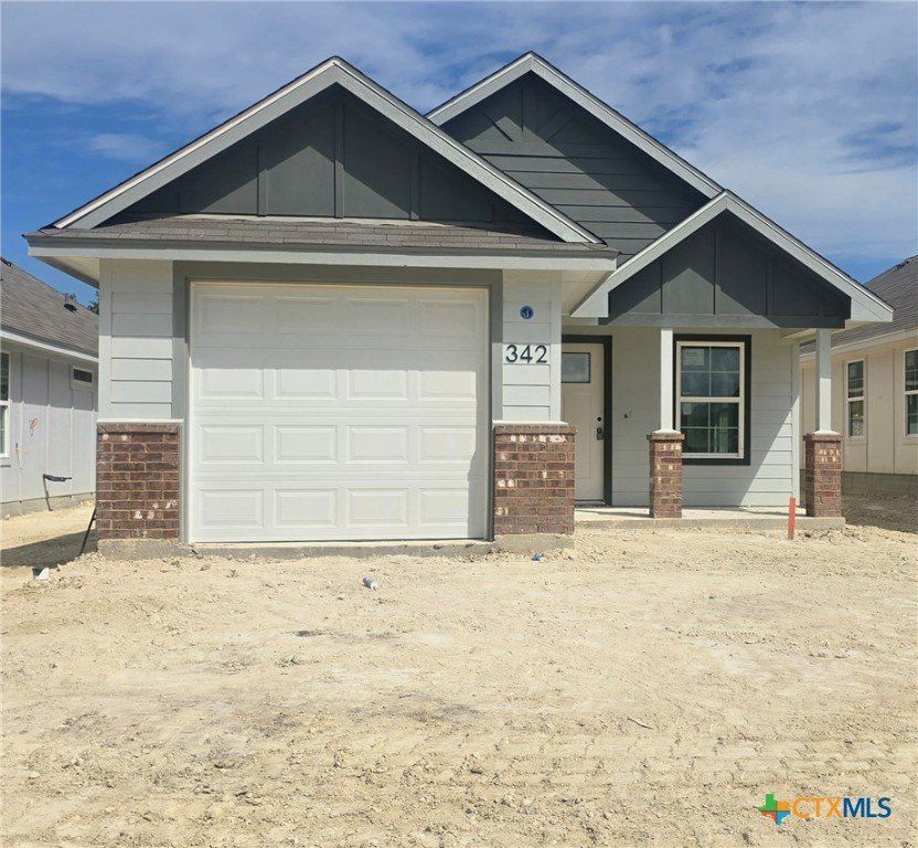 342 Monty Road. Copperas Cove, TX 76522