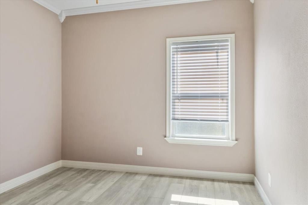 851 Se County Road 3048D. Corsicana, TX 75109