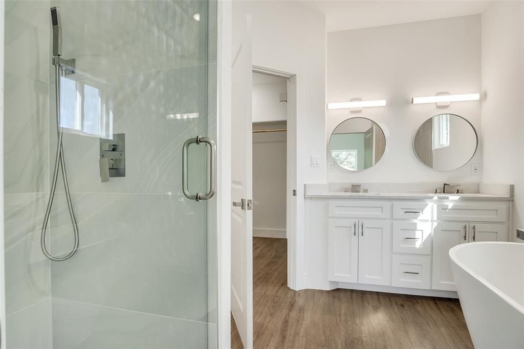 5912 Tin Top Highway. Granbury, TX 76048