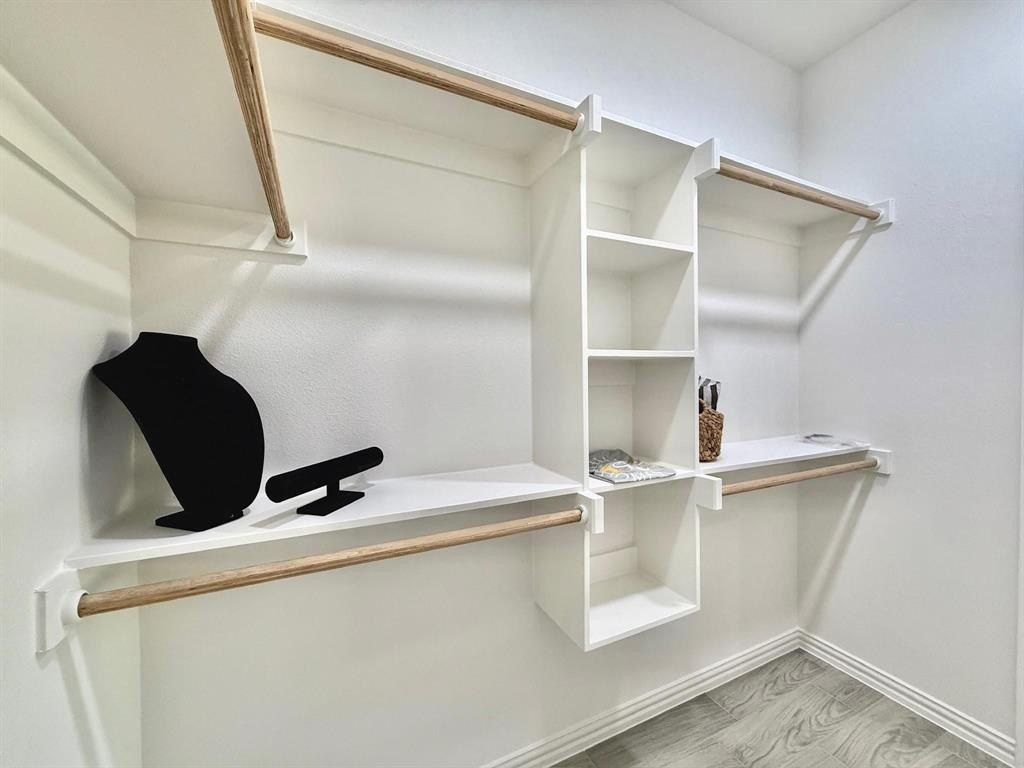 5507 San Jacinto Drive. Granbury, TX 76048