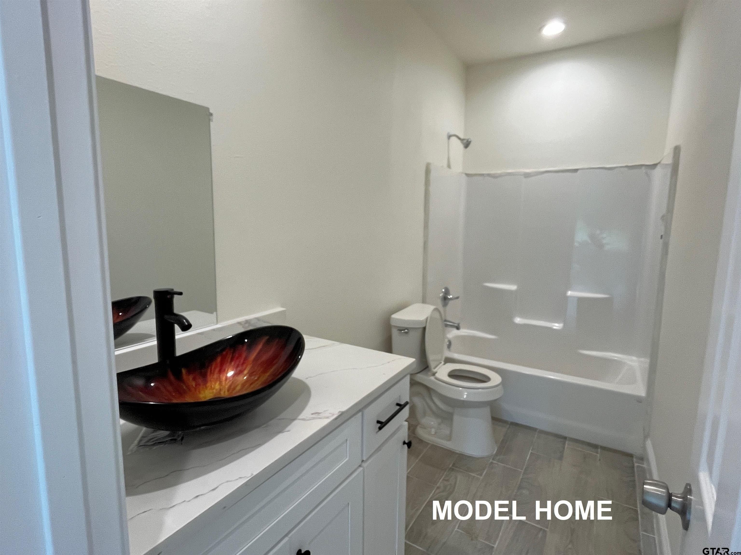 229 S Quille. Mt Pleasant, TX 75455