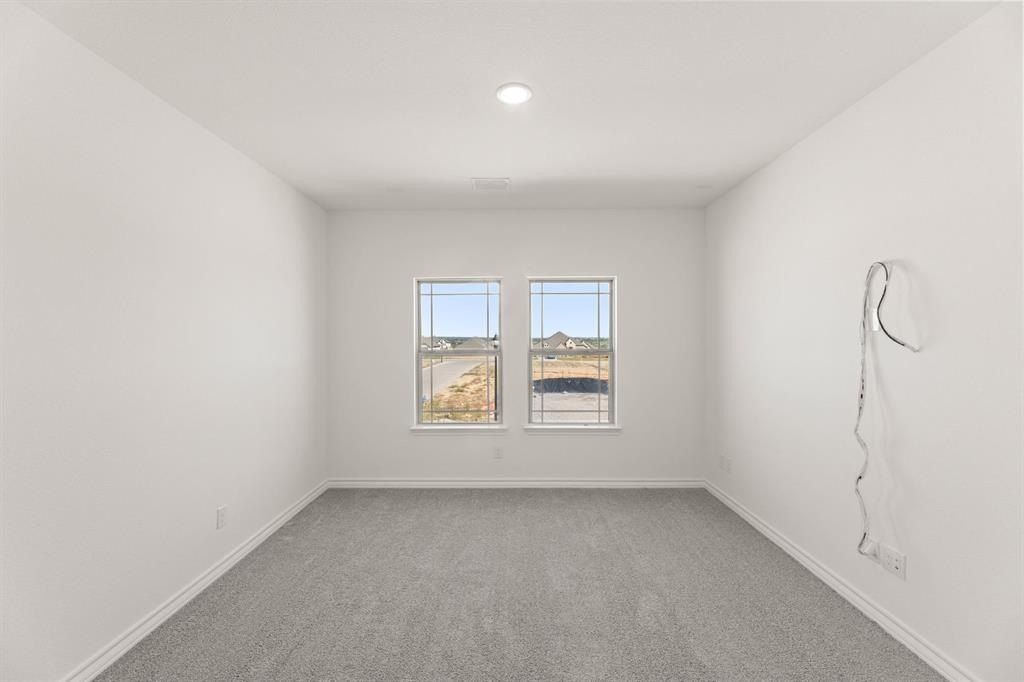 1041 Moss Grove Trail. Justin, TX 76247