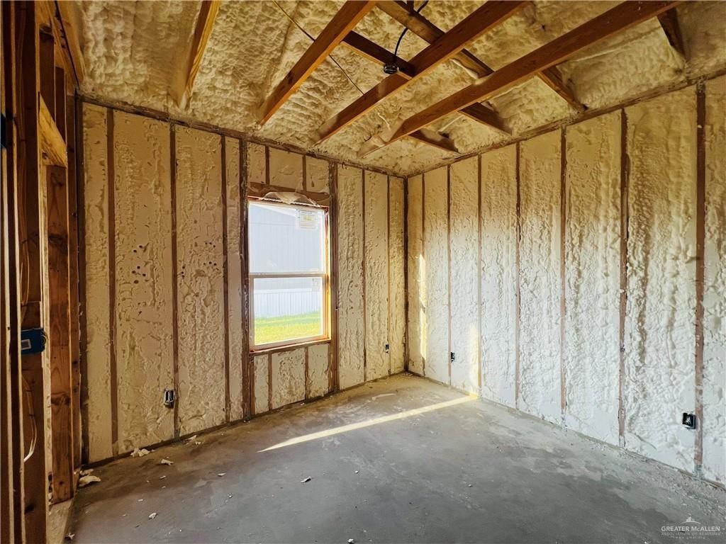 2293 Victoriano Street. Weslaco, TX 78596