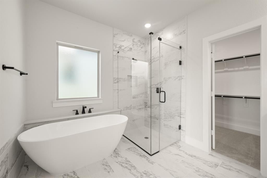 3706 Ironwood Street. Midlothian, TX 76065