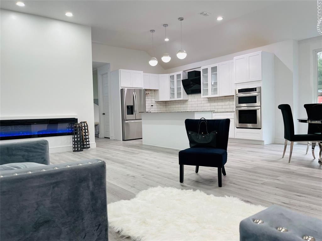 20055 Hill Lane. Kemp, TX 75143