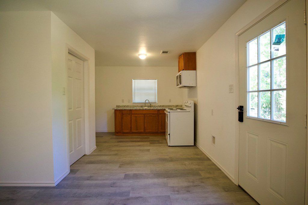 14192 Campfire Cir. Log Cabin, TX 75148