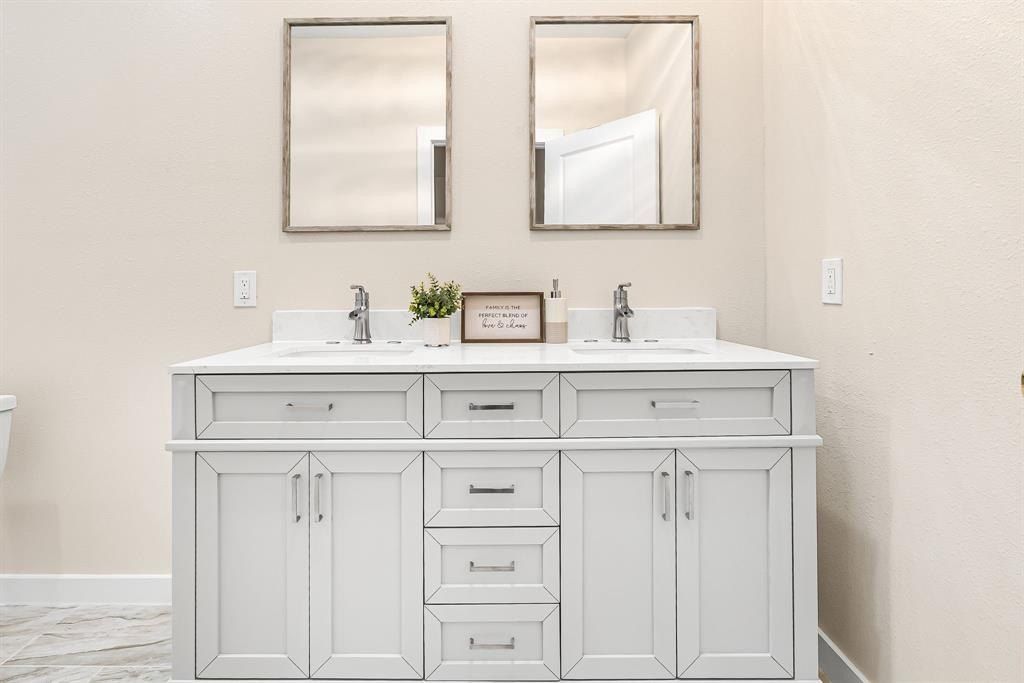 2115 Dove Drive. Quinlan, TX 75474