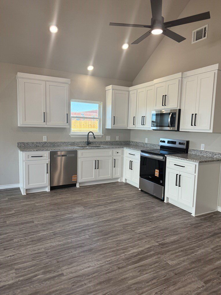 300 Rike. Mabank, TX 75156