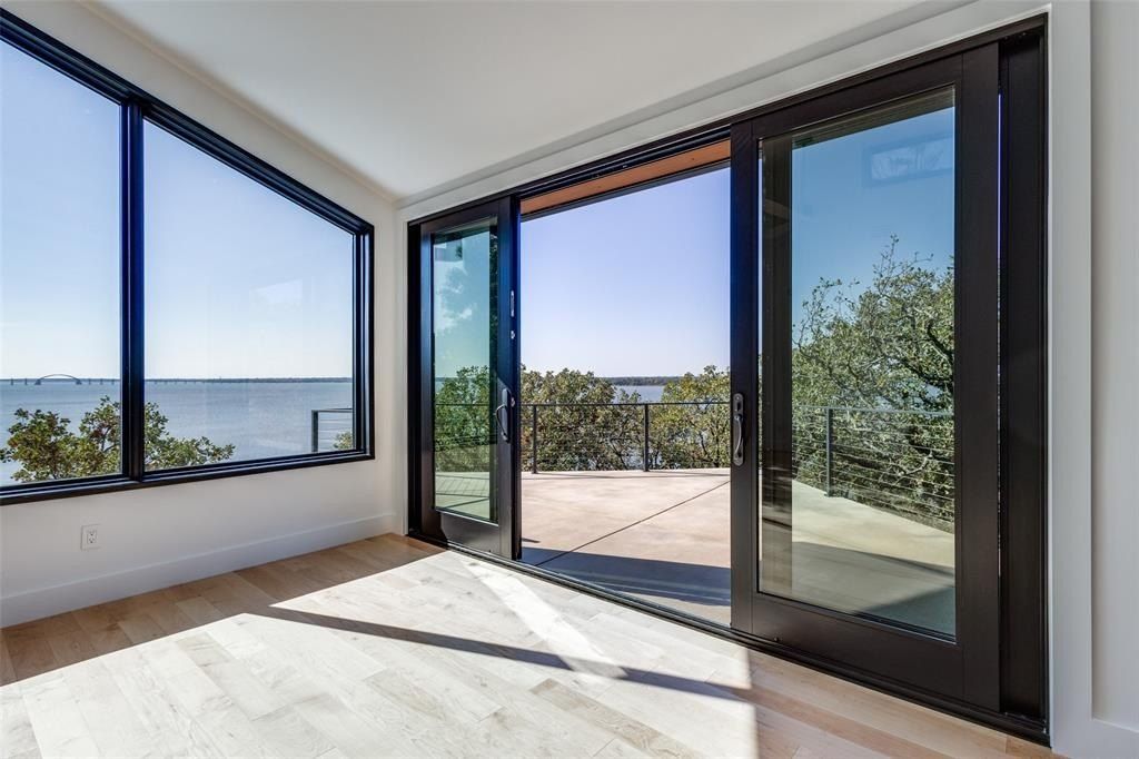 1009 Fox Hollow Lane. Oak Point, TX 75068