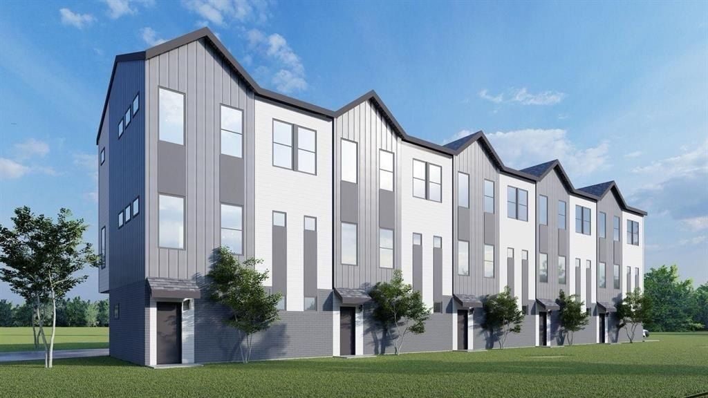 1914 Ashby Street. Dallas, TX 75204