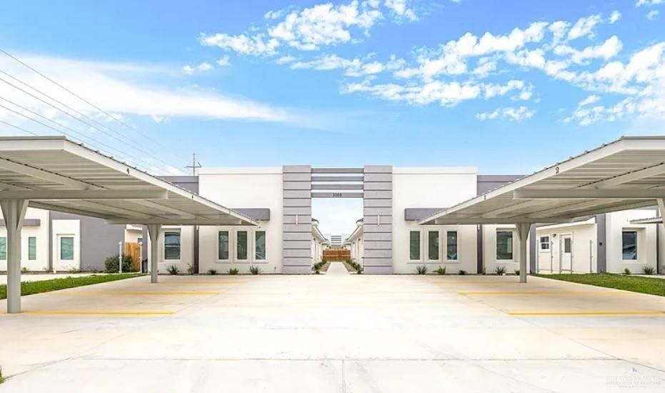 3009 W Sandlewood Street. Edinburg, TX 78541