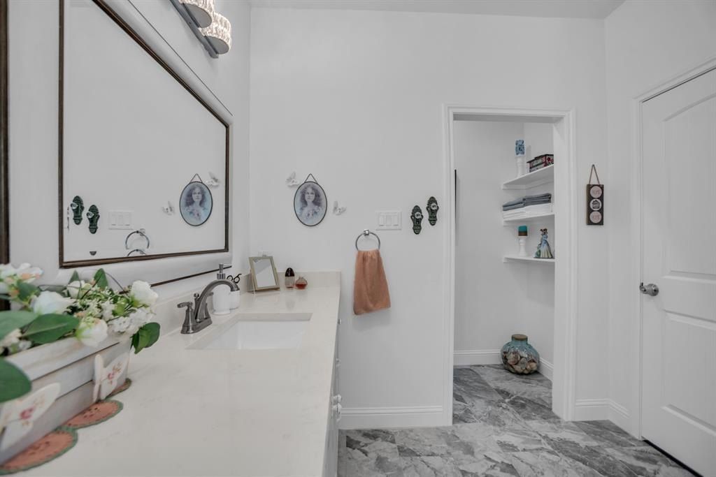 3531 County Road 1104B. Cleburne, TX 76031