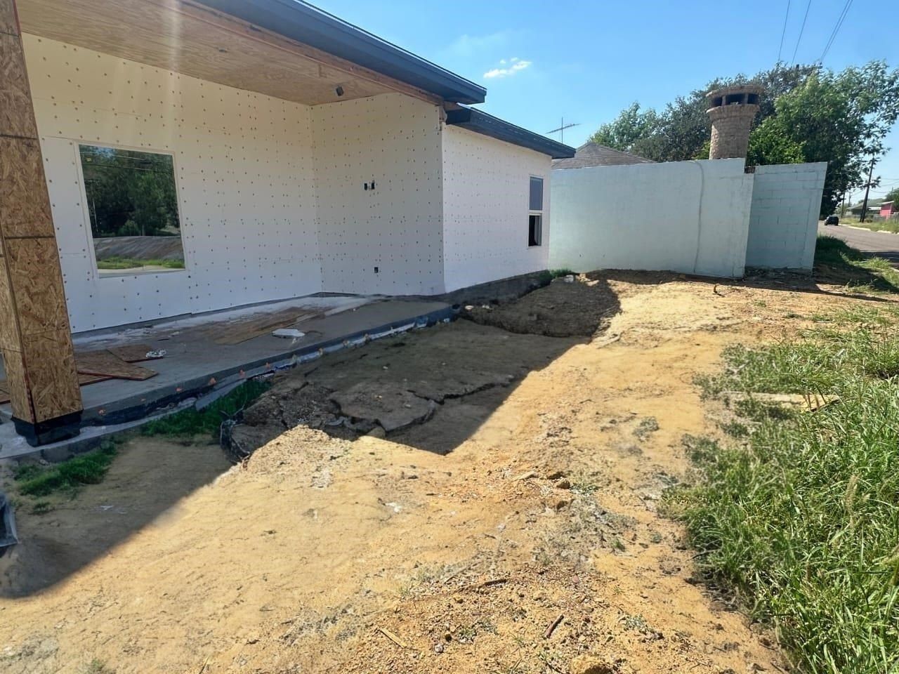 2516 Cassata Ln. Laredo, TX 78046