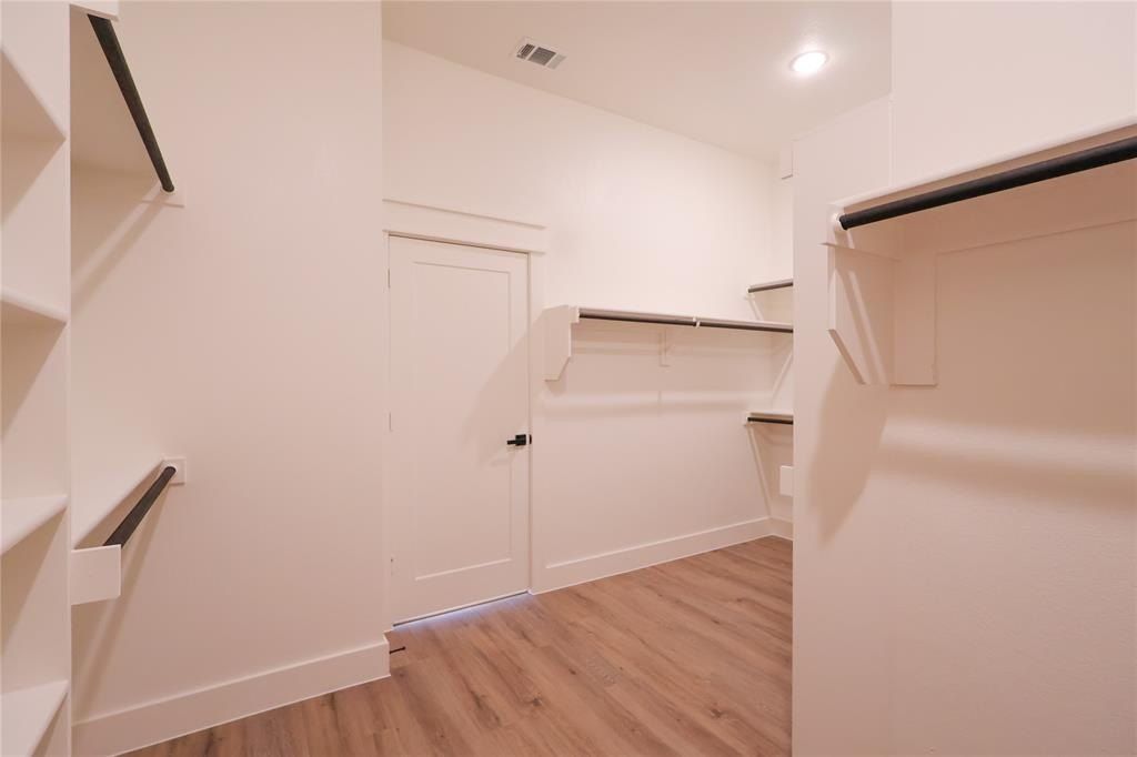 5654 Herkes Court. Fort Worth, TX 76126