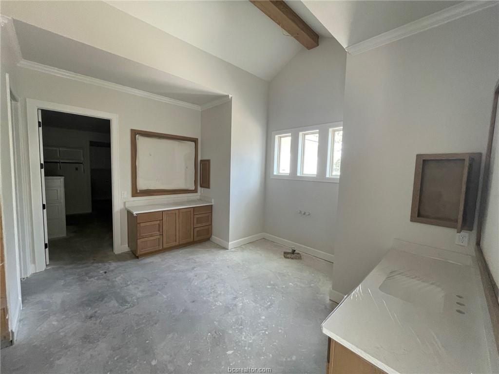 3719 Tatonga Trail. College Station, TX 77845