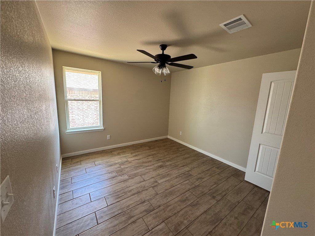 2540 Cowgirl Trail. Belton, TX 76513