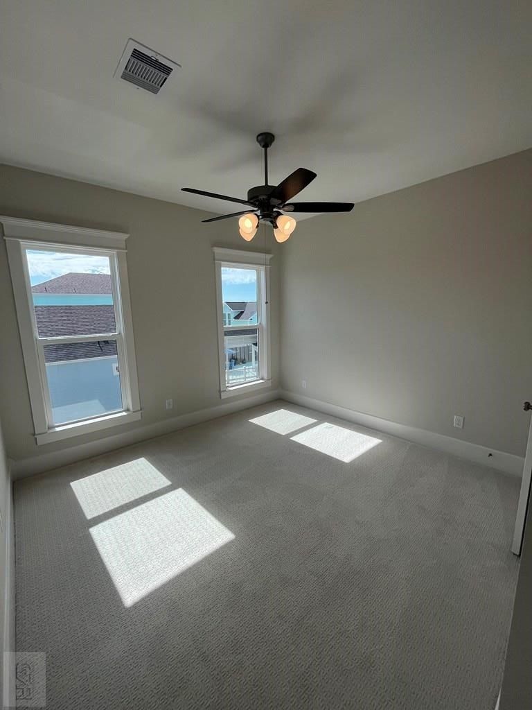 13 E Sunset. Galveston, TX 77554