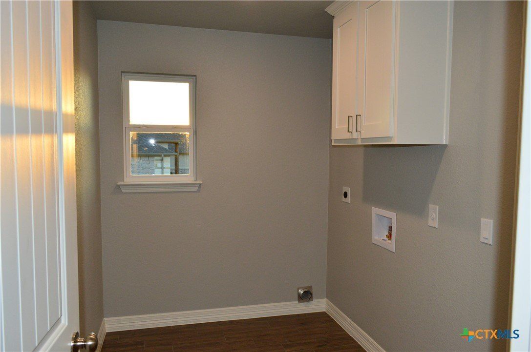 174 County Road 3154. Kempner, TX 76539