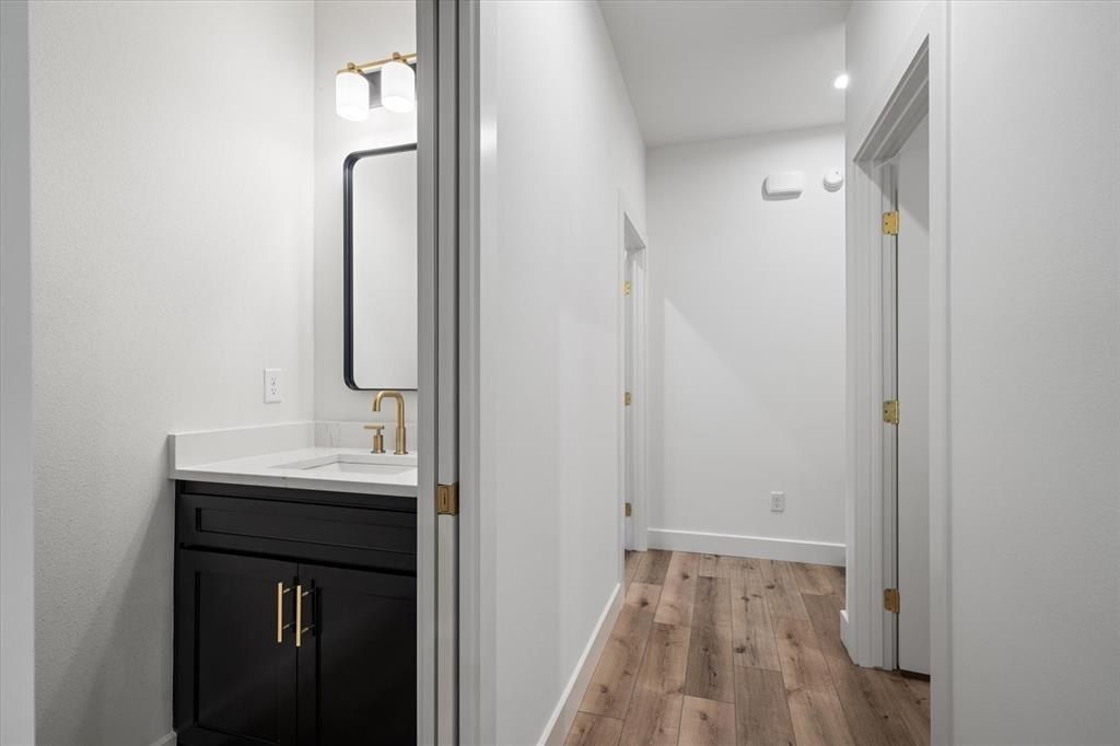 298 Legacy Lane. Edgewood, TX 75117