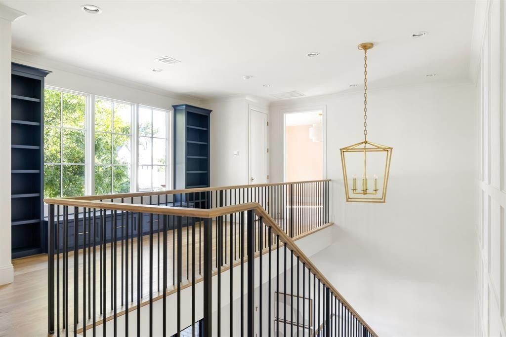 6541 Oriole Drive. Dallas, TX 75209