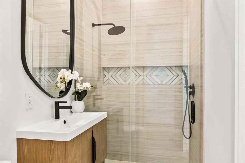 4322 Sexton Lane. Dallas, TX 75229