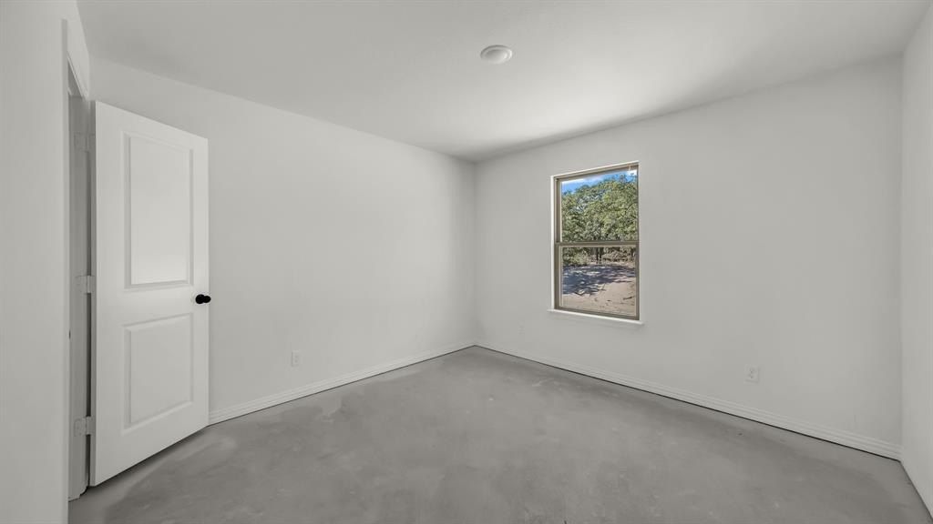 112 Sedona Creek Court. Poolville, TX 76487