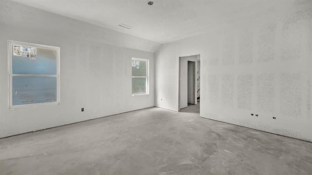 136 Sedona Creek Court. Poolville, TX 76487