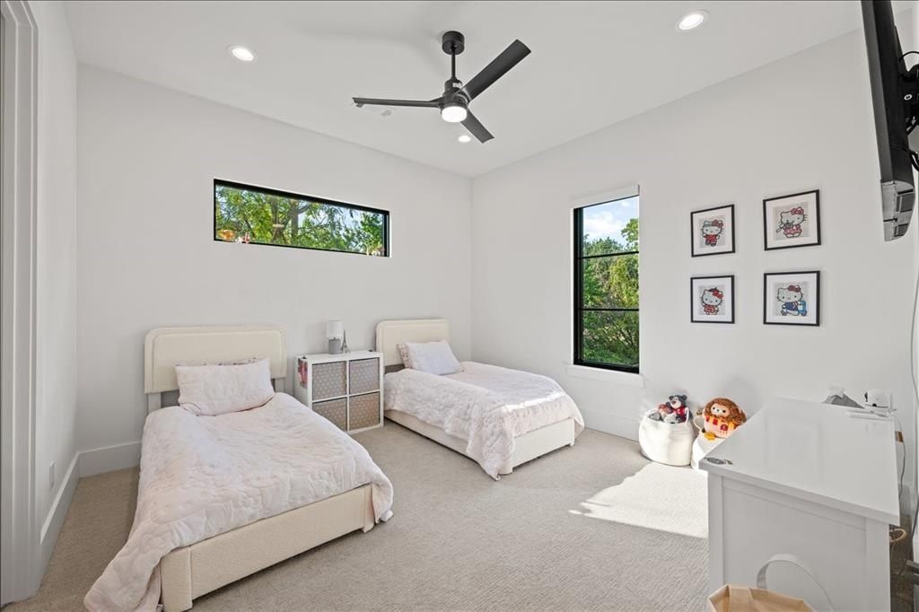 5839 Richmond Avenue. Dallas, TX 75206