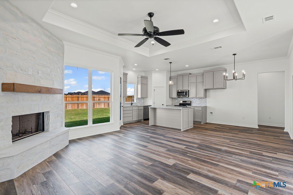 214 Creek Plum Lane. Temple, TX 76502