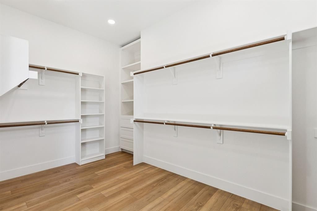 3031 Stonebriar. Waxahachie, TX 75165