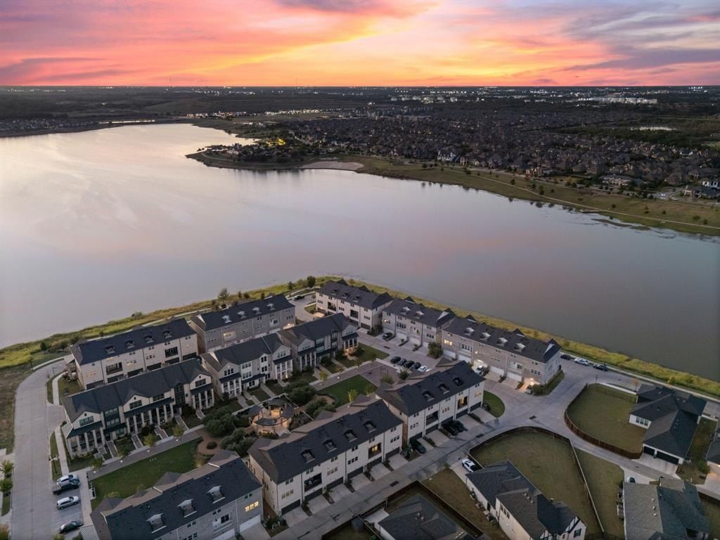 1318 Island Vista Drive. Arlington, TX 76005