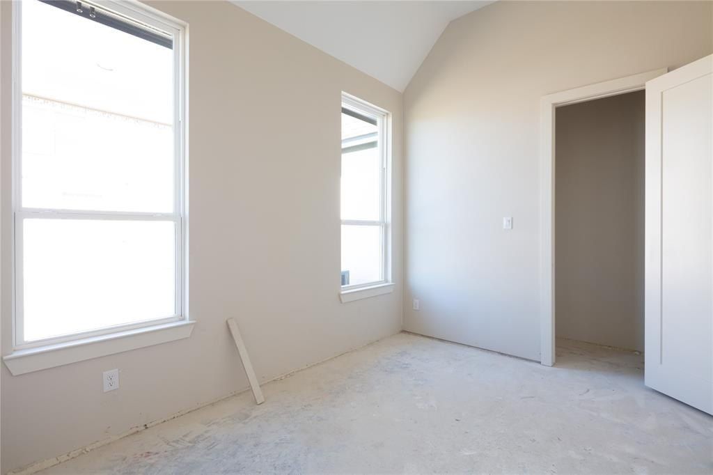 1809 Turtle Creek Lane. Gunter, TX 75058