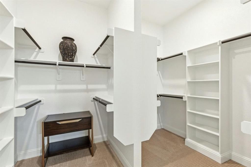 512 Birthright Lane. Rockwall, TX 75032