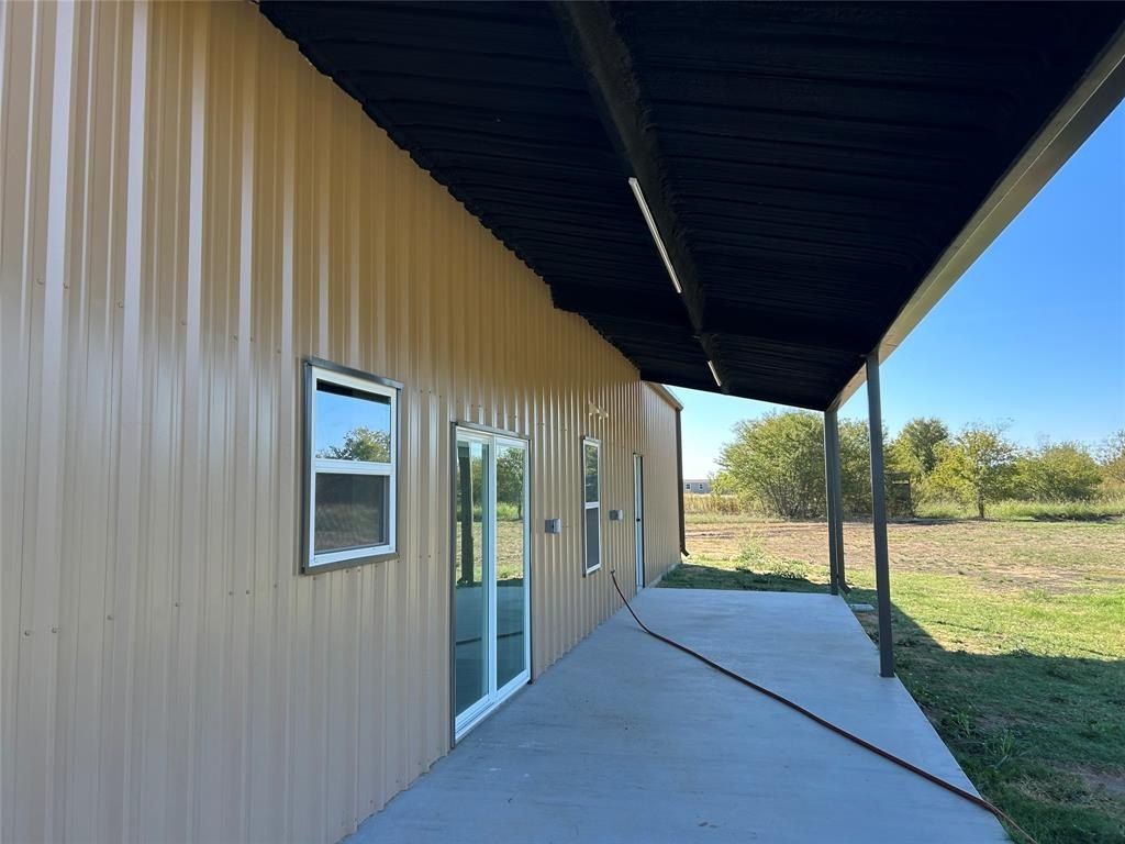 231 Hcr 1206. Blum, TX 76627