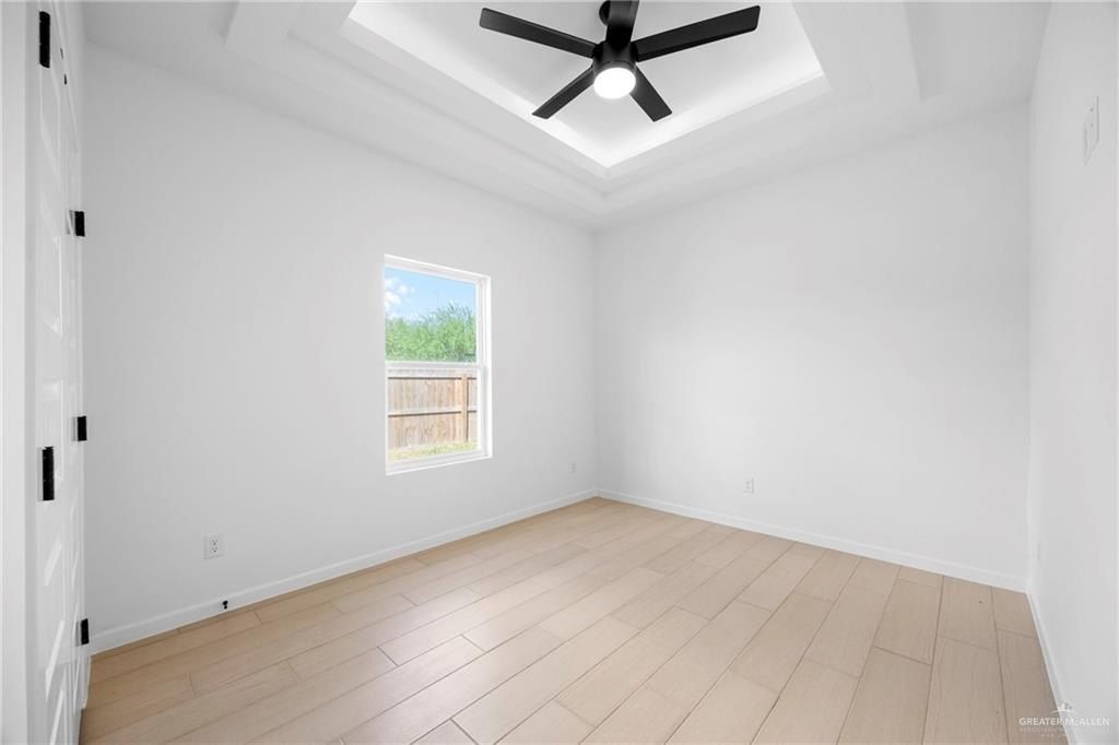 2221 N Woody Street. Edinburg, TX 78541