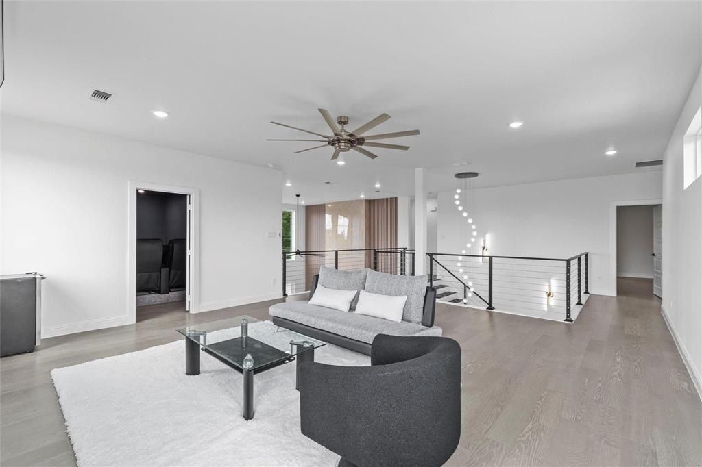 3620 Quail Lane. Arlington, TX 76016