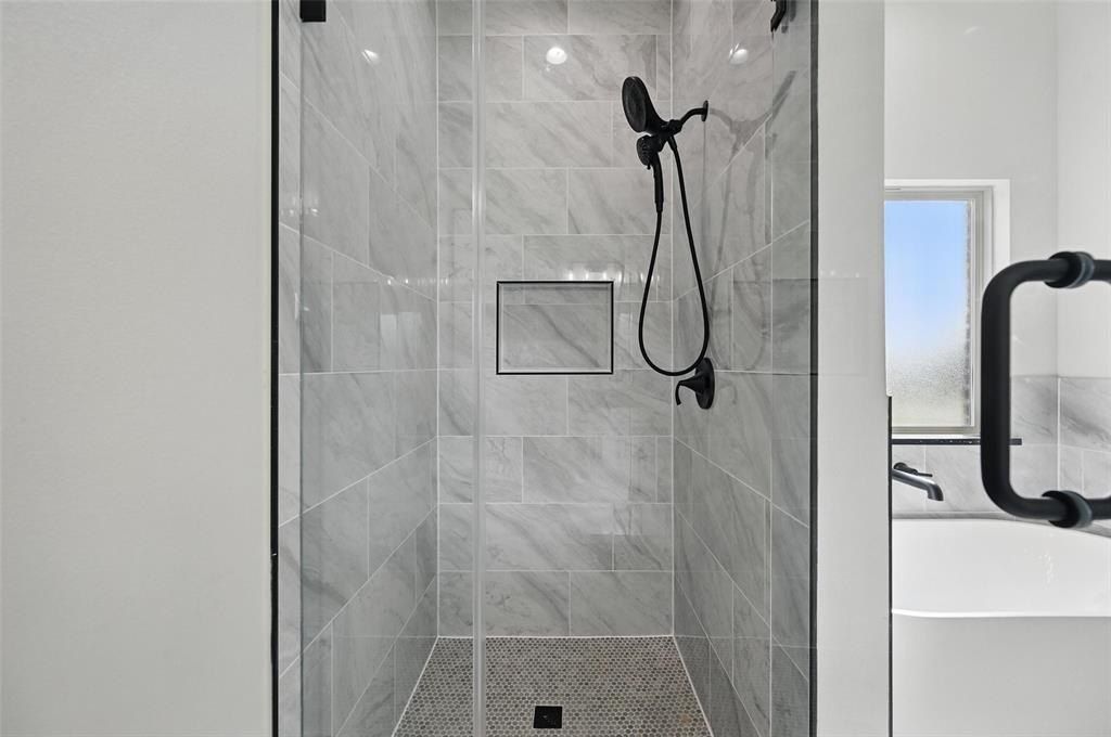 1146 Grison Circle. Corsicana, TX 75109