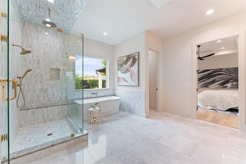 419 W Colorado Boulevard. Dallas, TX 75208