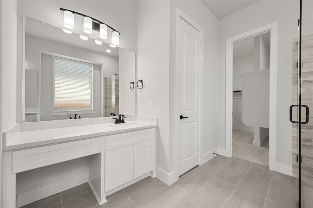 1202 Flock Drive. Mansfield, TX 76063